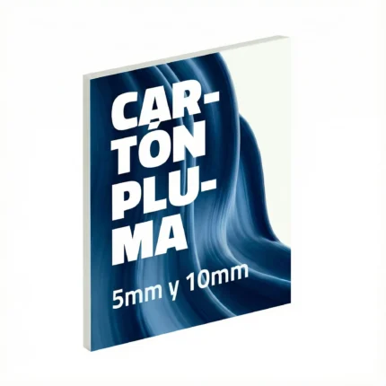 Cartón pluma personalizado para impresión, mostrando su grosor y rigidez, ideal para montaje de impresiones y trabajos de presentación.