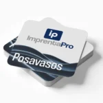 Posavasos con logo para publicidad con el logotipo de imprenta pro, diseñados para uso promocional en eventos, bares y restaurantes. Fabricados en material duradero, ideales para destacar la marca de forma práctica y visible.